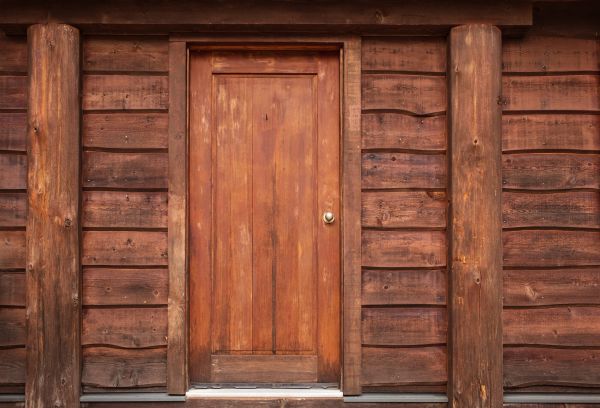 Log Cabin Siding Installation in Sioux Falls